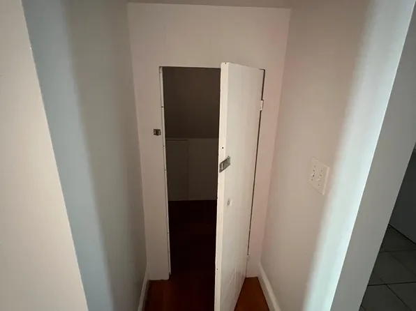 38 Metcalf Ave Floor 3, North Providence, RI 02911