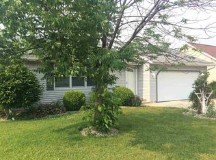 984 Sharon Ct, Middlebury, IN 46540