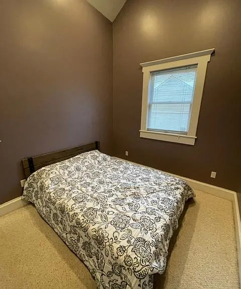 Bedroom 4 / Office / Den