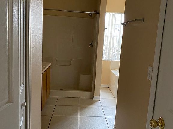 2nd image of 1037 Dudley Dr