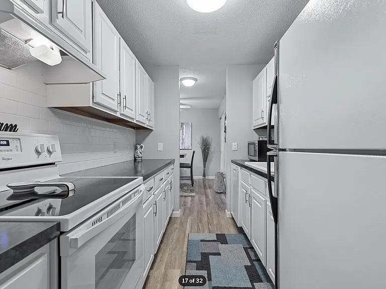 175 County Road B2 E #308 — Photo 13
