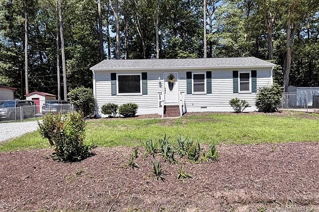 1st image of 215 Mildred Dr