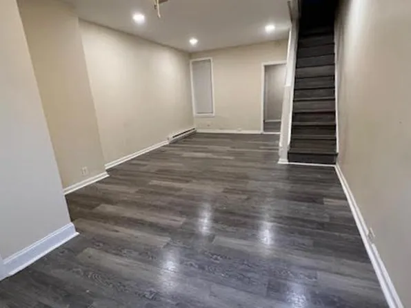 627 E Clementine St, Philadelphia, PA 19134