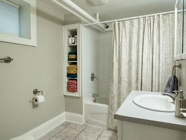 70 Spadina Ave #3 — Photo 12