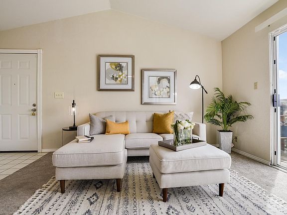 4th image of 1004 San Antonio Cir Unit 308