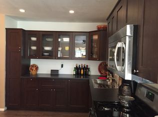 711 S Vicentia Ave, Corona, CA 92882