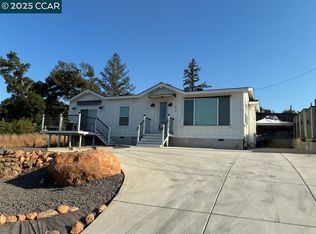630 Sunnyside Rd, Saint Helena, CA 94574