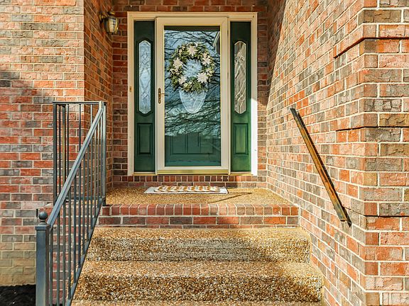 4th image of 1043 Whitley Pl