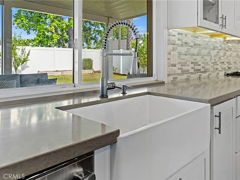 24935 Spadra Ln — Photo 15