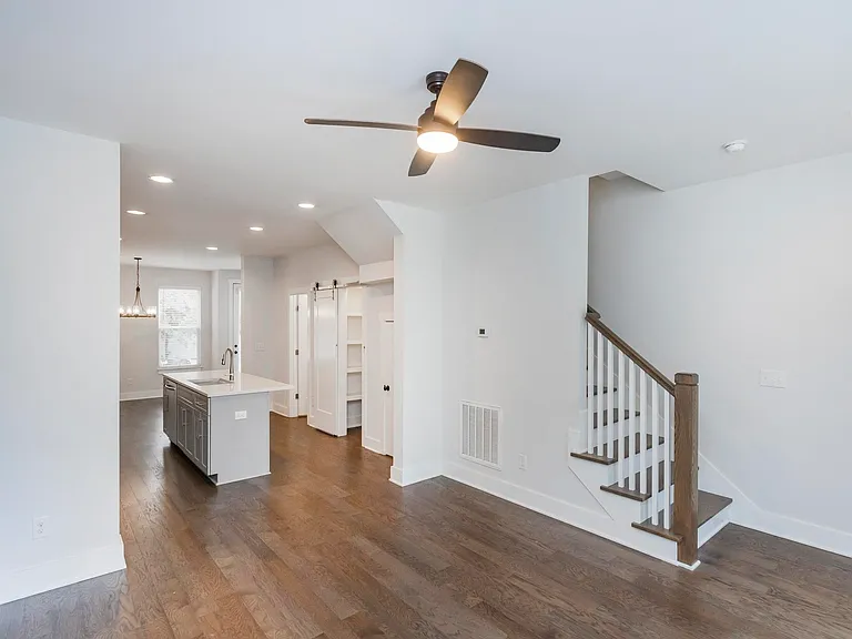 708 Tral St — Photo 6