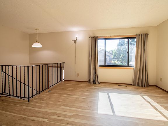 5th image of 14742 Embry Path