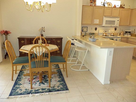 3rd image of 15728 W Goldenrod Dr