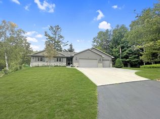 4320 Birch Hill Ln, Sheboygan, WI 53081