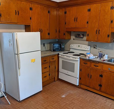 2nd image of 193-195 Mount Auburn St