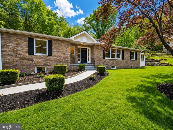 135 Bryn Mawr Ave, Newtown Square, PA 19073
