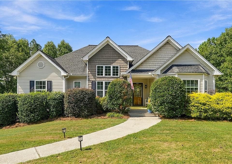 1st image of 107 Nelson Ridge Dr