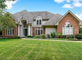 1617 Darien Club Dr, Darien, IL