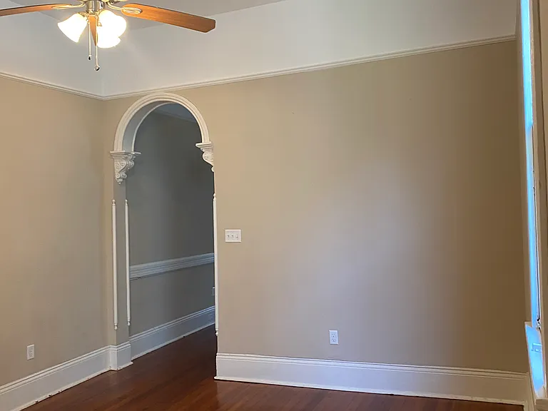 200 S Scott St — Photo 5