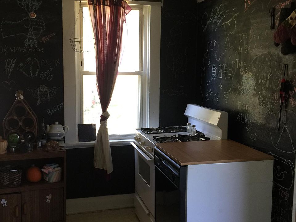 2nd image of 539 N 6th St