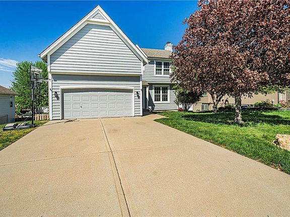 2nd image of 1201 Pleasant Hill Dr