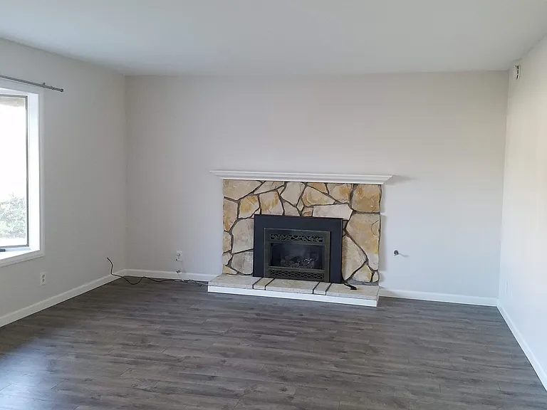 4004 Constellation Rd — Photo 2