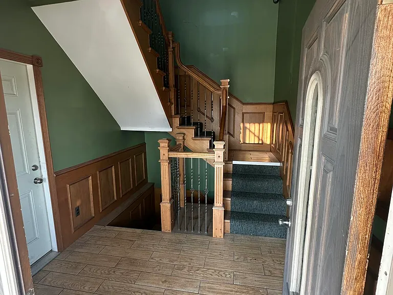 17161 Telegraph Rd — Photo 10