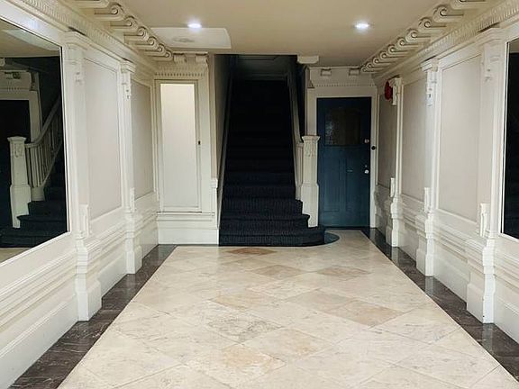 3rd image of 1179 Pine St APT 1