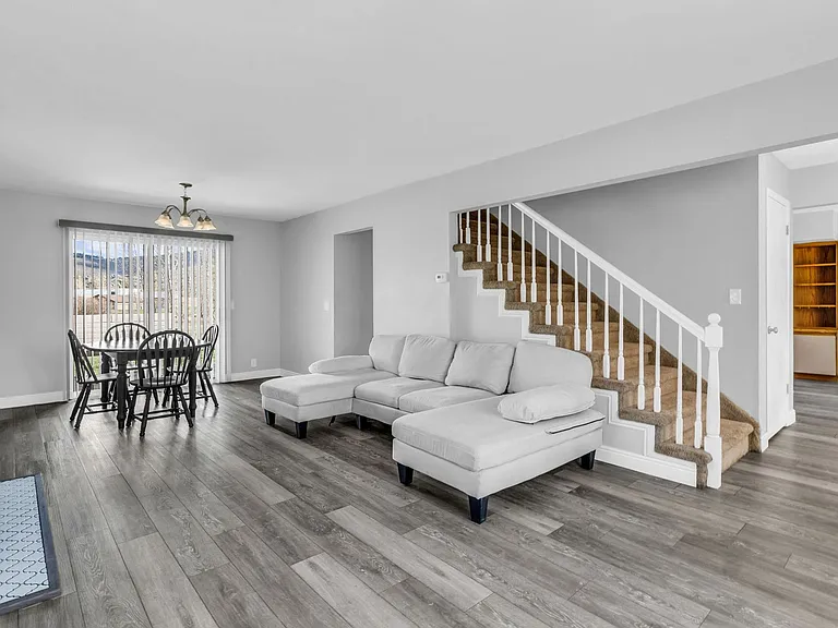 2035 Lucky John Dr — Photo 7