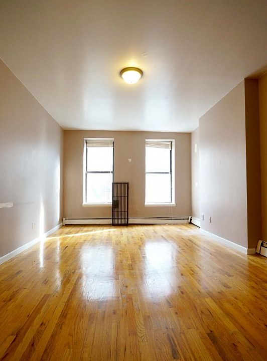 1st image of 2107 8th Ave APT 2A