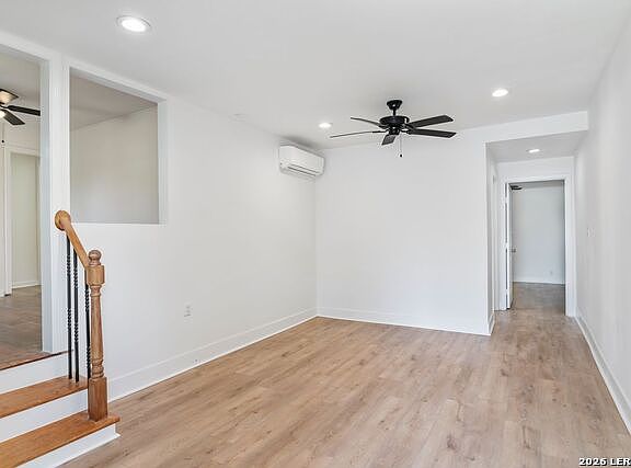 3rd image of 166 El Monte Blvd #2