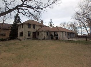 S76W13368 McShane Dr, Muskego, WI 53150