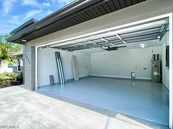 3rd image of 722 Connecticut Ln