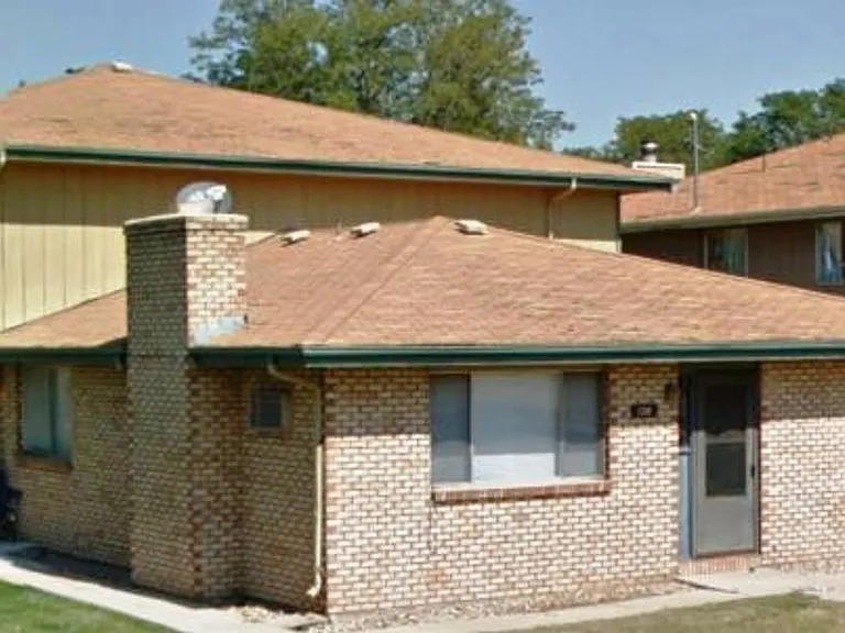 708 Delaware Ave #D — Photo 1