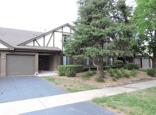 18080 Royal Oak Ct APT 4, Tinley Park, IL 60477