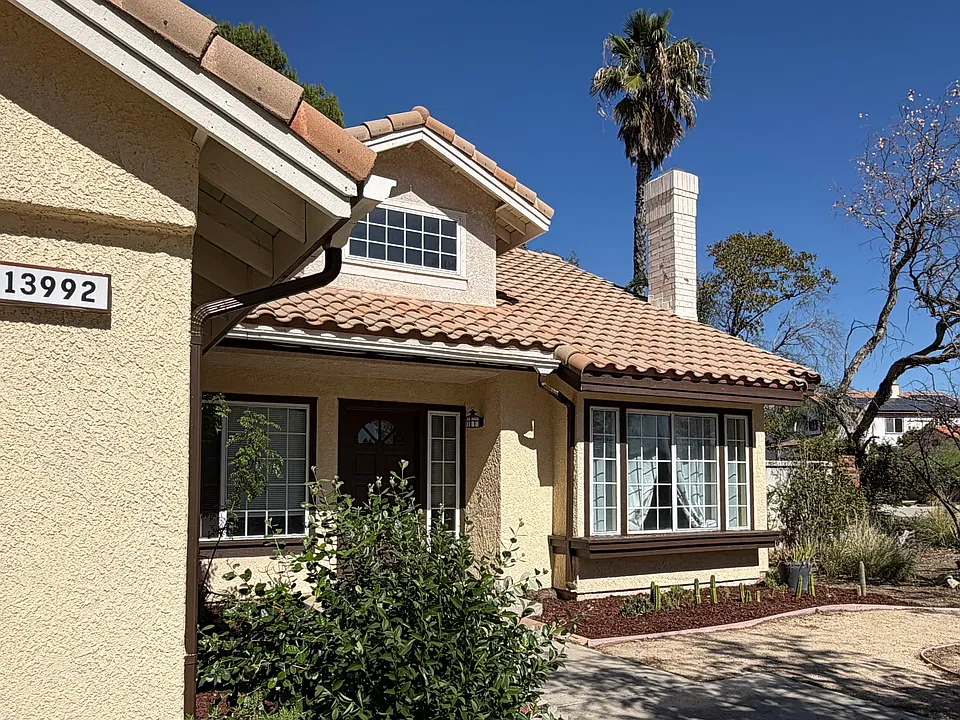 13992 Glendora Dr