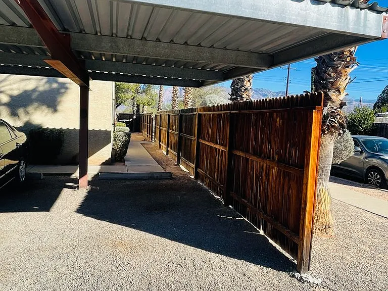 2763 N Edith Blvd — Photo 7