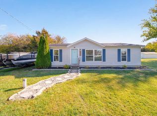 111 Victoria Dr, Brooklyn, MI 49230