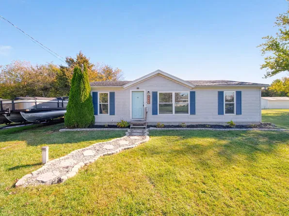 111 Victoria Dr, Brooklyn, MI 49230