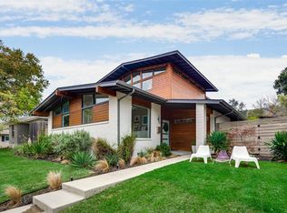 8710 Thunderbird Ln, Dallas, TX 75238