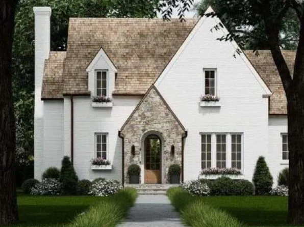 26 Cambridge Blvd, Pleasant Ridge, MI 48069