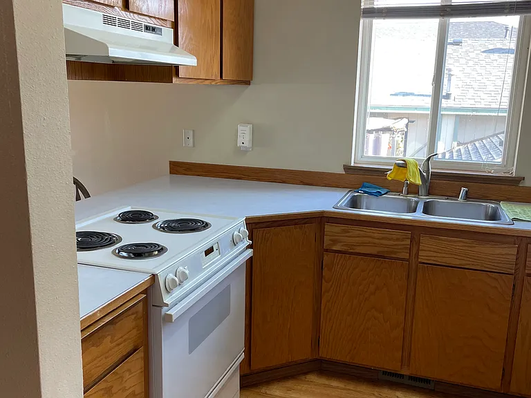 3141 N 10th Pl — Photo 19