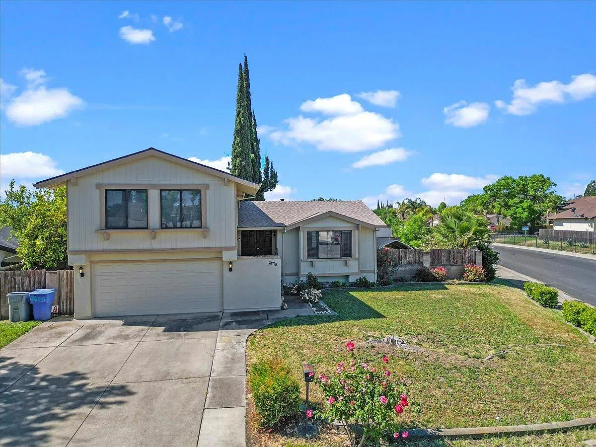 7435 Patero Cir photo 1
