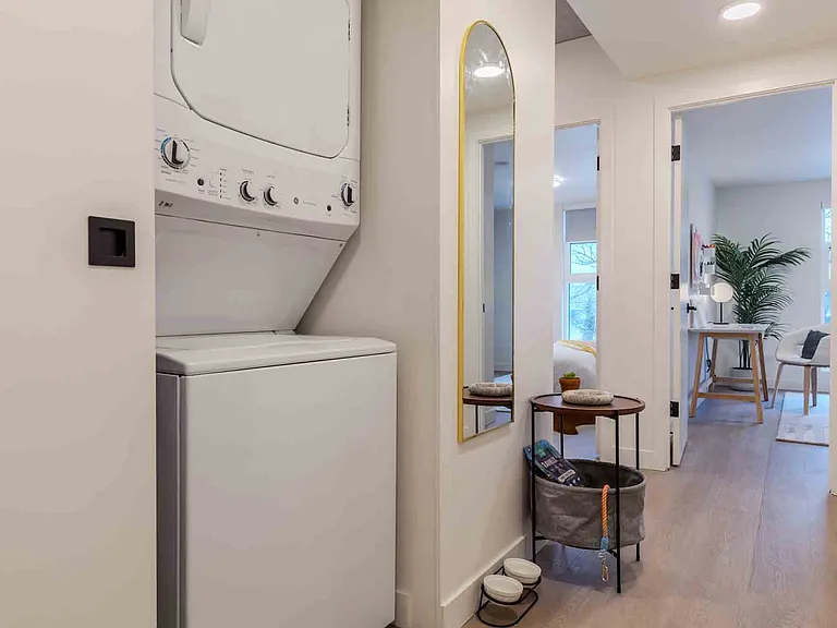 10146 123rd St NW — Photo 17