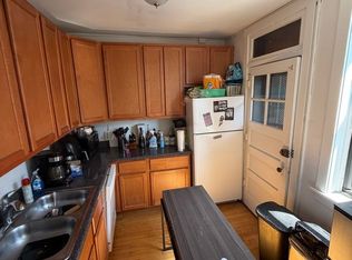 1423 W Addison St APT 3, Chicago, IL 60613