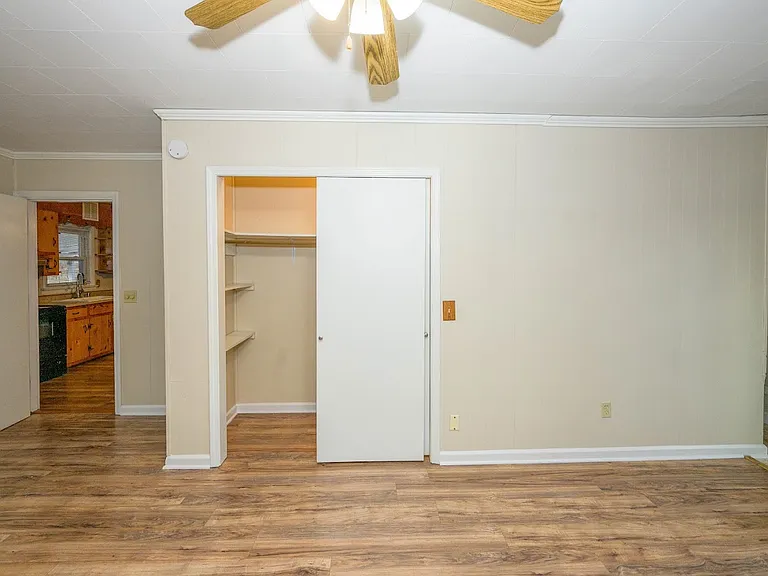 1033 Fairview Ave — Photo 12