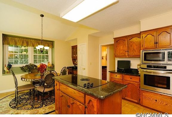 5th image of 317 Winding Way Ln