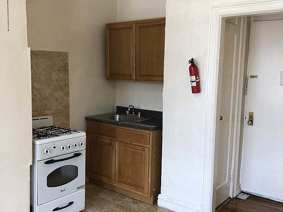 4th image of 1776 Bedford Ave APT B32