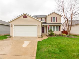 5953 W Breezeway Dr, North Ridgeville, OH 44039