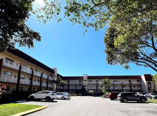 8880 Sunrise Lakes Blvd APT 212, Sunrise, FL 33322
