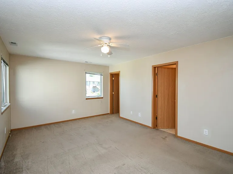 1420 E Redwood Blvd — Photo 19